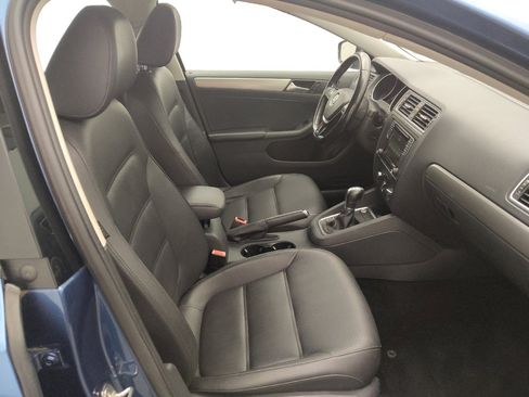Used 2017 Volkswagen Jetta SE FWD image 21