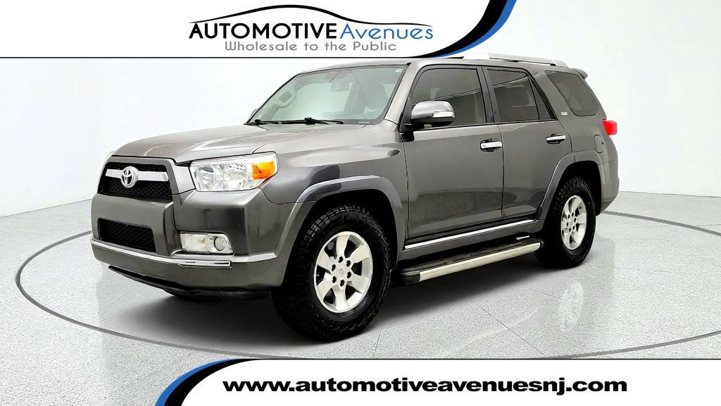 Used 2013 Toyota 4Runner SR5 w/ Convenience Pkg RWD image 1
