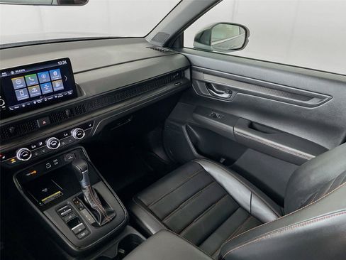 Certified 2025 Honda CR-V Sport-L image 27