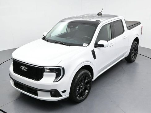 Used 2025 Ford Maverick Lobo AWD/4WD image 35