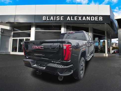 New 2026 GMC Sierra 3500 Denali w/ Technology Package image 3