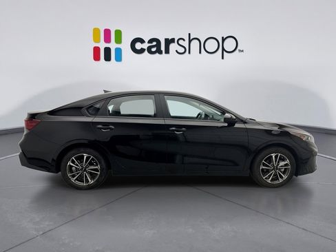 Used 2023 Kia Forte LXS image 6