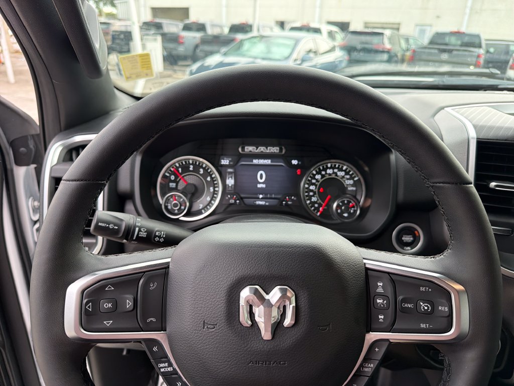 Used 2025 RAM 1500 Big Horn AWD/4WD image 23