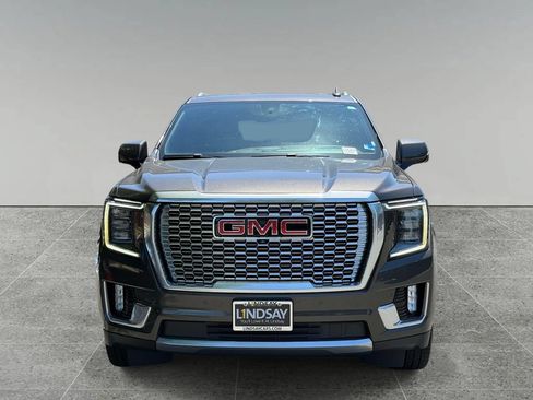 Used 2021 GMC Yukon Denali w/ Denali Premium Package AWD/4WD image 8