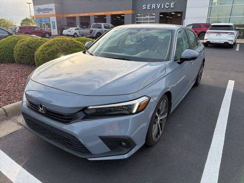 Used 2024 Honda Civic Touring image 1