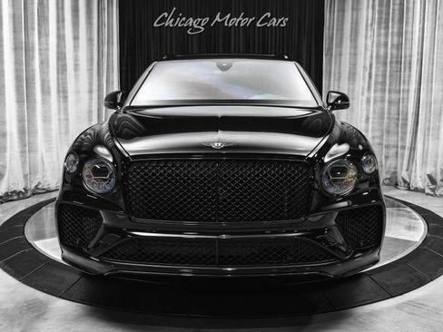 Used 2023 Bentley Bentayga Plug-In Hybrid image 7