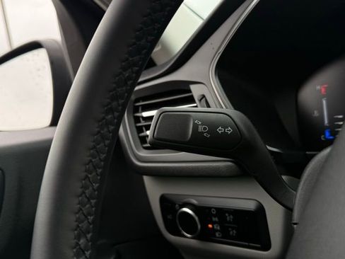 Used 2024 Ford Escape Active image 11