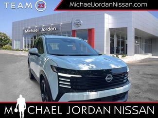 New 2025 Nissan Kicks SR video 1