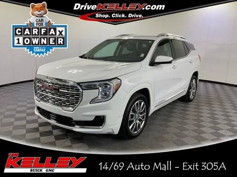 Used 2023 GMC Terrain Denali w/ LPO, Floor Liner Package AWD/4WD image 1