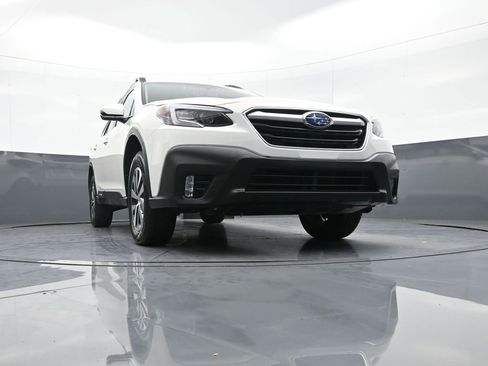 Used 2022 Subaru Outback Premium image 27