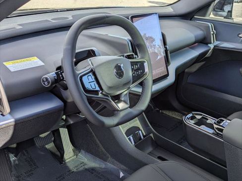 New 2026 Volvo EX30 Cross Country Ultra image 6