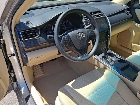 Used 2015 Toyota Camry LE FWD image 26