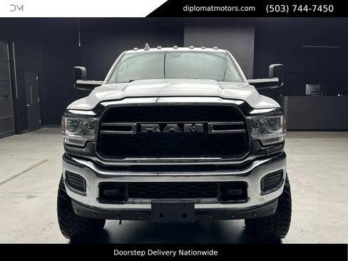 Used 2019 RAM 3500 Tradesman image 10