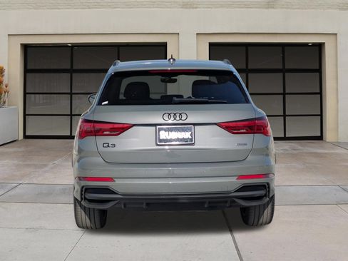 Used 2023 Audi Q3 2.0T Premium w/ Black Optic Sport Package AWD/4WD image 5