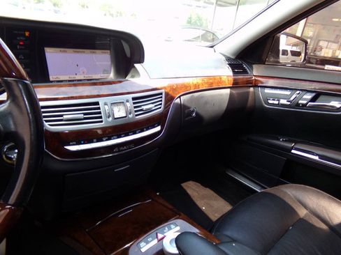 Used 2013 Mercedes-Benz S 550 4MATIC image 68