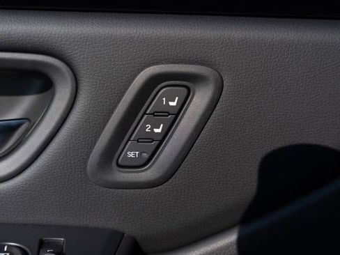 New 2025 Honda Pilot Touring image 23