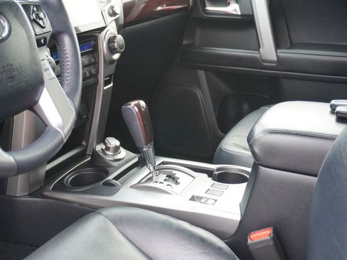 Used 2022 Toyota 4Runner Limited image 22