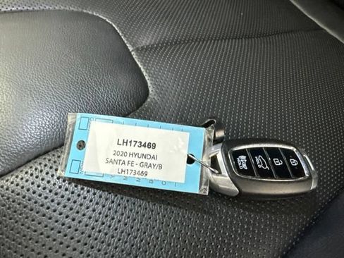 Used 2020 Hyundai Santa Fe SEL FWD image 32