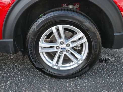 Certified 2023 Ford Explorer XLT w/ Equipment Group 202A image 13