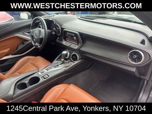 Used 2016 Chevrolet Camaro SS RWD image 15