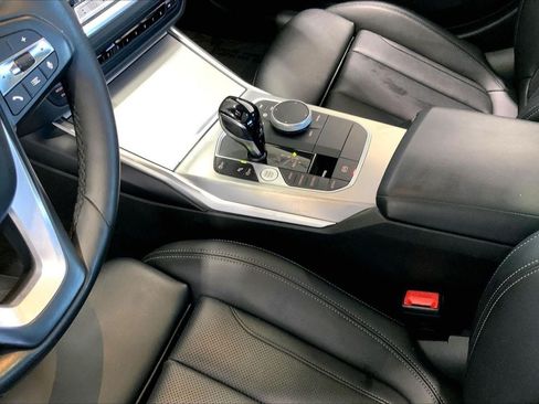 Used 2022 BMW 330i Sedan w/ Convenience Package RWD image 16