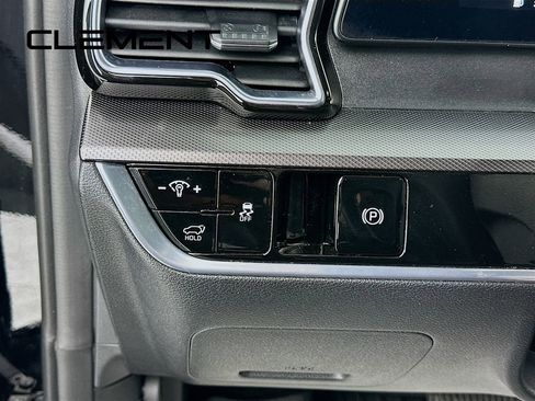 Used 2023 Kia Sportage SX image 14