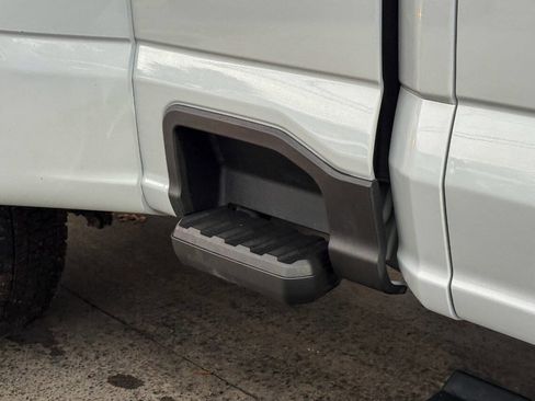 Used 2025 Ford F450 Lariat image 15