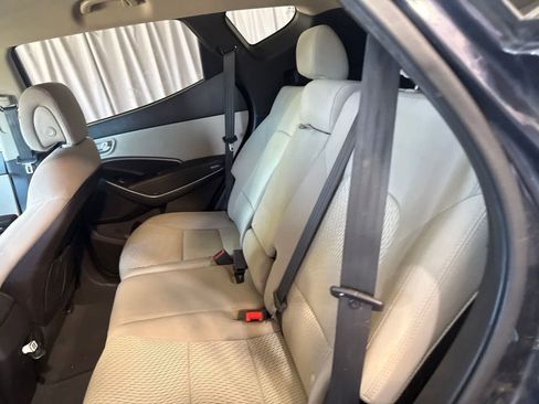 Used 2018 Hyundai Santa Fe Sport w/ 2.4L Value Package 02 FWD image 19