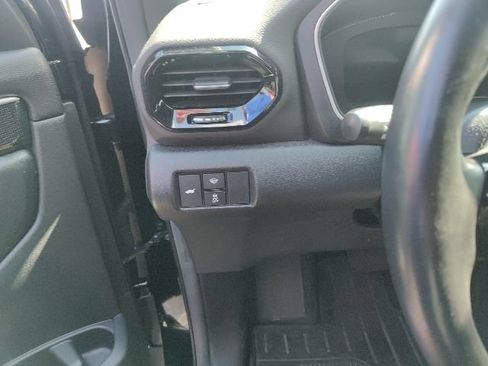 Used 2025 Honda Pilot Black Edition image 23