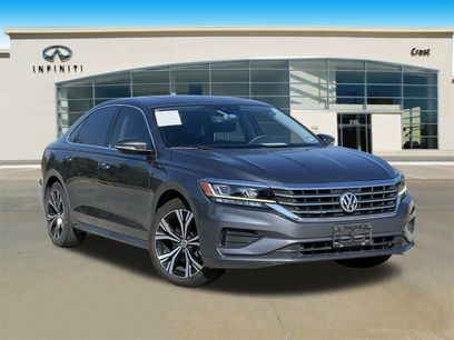 Used 2021 Volkswagen Passat 2.0T SE