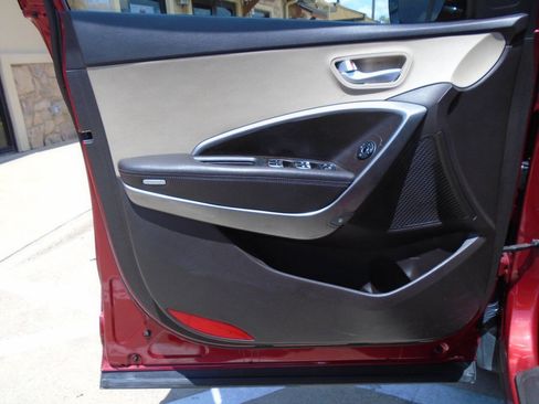 Used 2017 Hyundai Santa Fe Sport FWD image 28