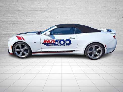 Used 2017 Chevrolet Camaro SS RWD image 7