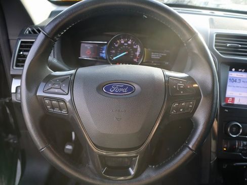 Used 2019 Ford Explorer XLT w/ Equipment Group 202A image 26