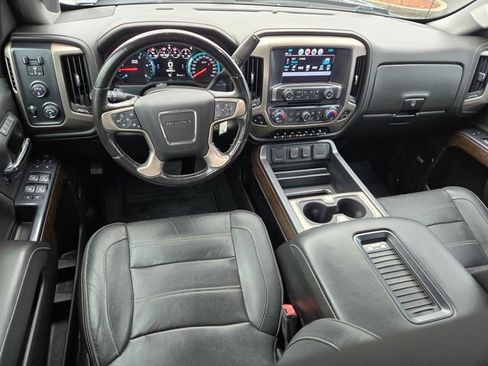 Used 2018 GMC Sierra 2500 Denali w/ Duramax Plus Package image 12