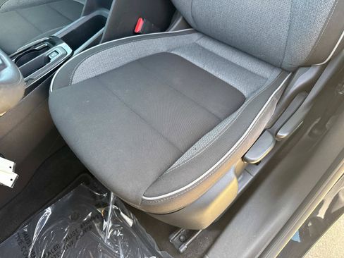 Used 2023 Chevrolet TrailBlazer LS FWD image 18