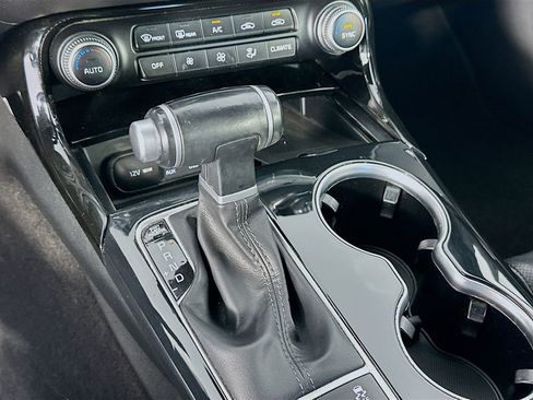 Used 2020 Kia Stinger GT-Line w/ Sun & Sound Package image 17