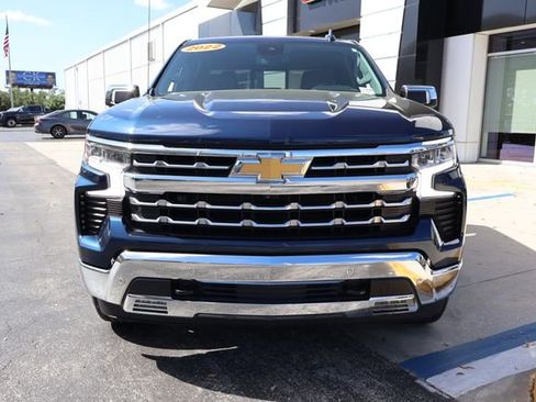 Used 2022 Chevrolet Silverado 1500 LTZ w/ LTZ Premium Package image 2