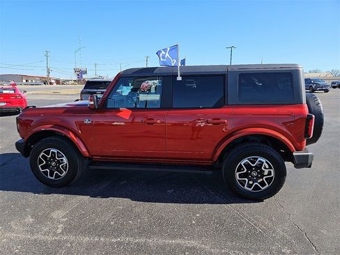 Used 2024 Ford Bronco Outer Banks image 2