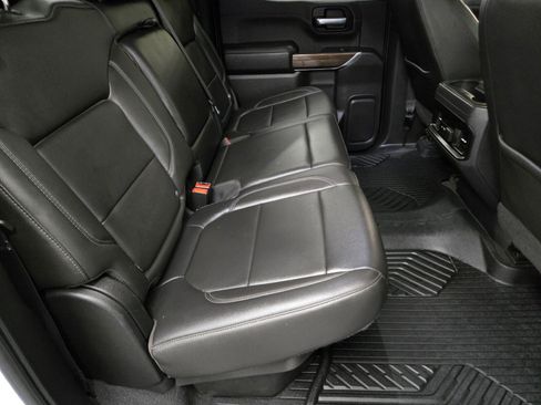 Used 2020 Chevrolet Silverado 1500 LT Trail Boss AWD/4WD image 11