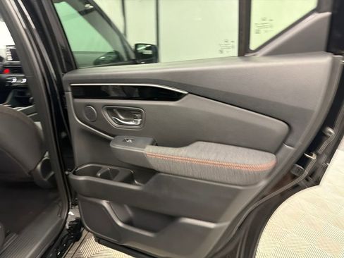 New 2026 Honda Pilot Sport image 17