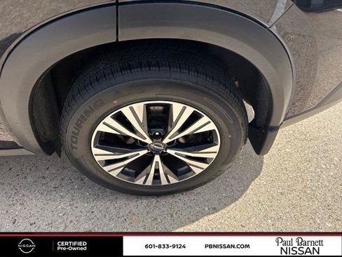 Certified 2023 Nissan Rogue SV FWD image 30