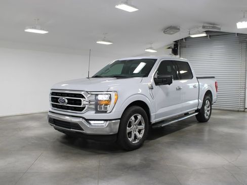 Used 2021 Ford F150 XLT w/ Equipment Group 302A High RWD image 4