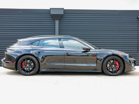 Certified 2024 Porsche Taycan GTS image 8