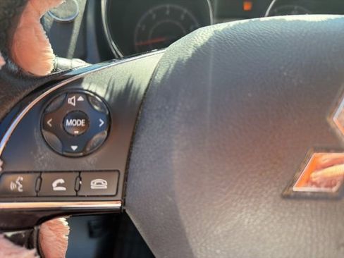 Used 2020 Mitsubishi Outlander Sport SE image 11