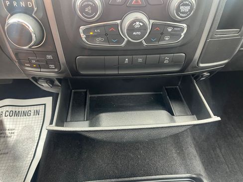 Used 2022 RAM 1500 Warlock AWD/4WD image 17