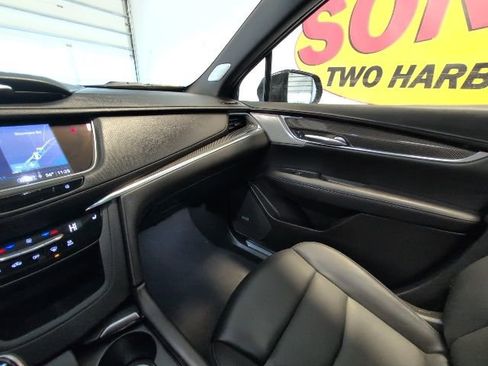 Used 2023 Cadillac XT5 Sportv w/ Technology Package AWD/4WD image 30