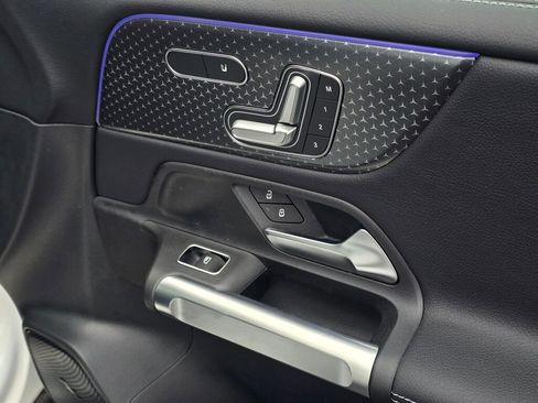 New 2026 Mercedes-Benz GLB 250 4MATIC image 26