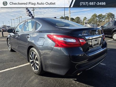 Used 2016 Nissan Altima 2.5 SL w/ 2.5 Technology w/LED Package image 5