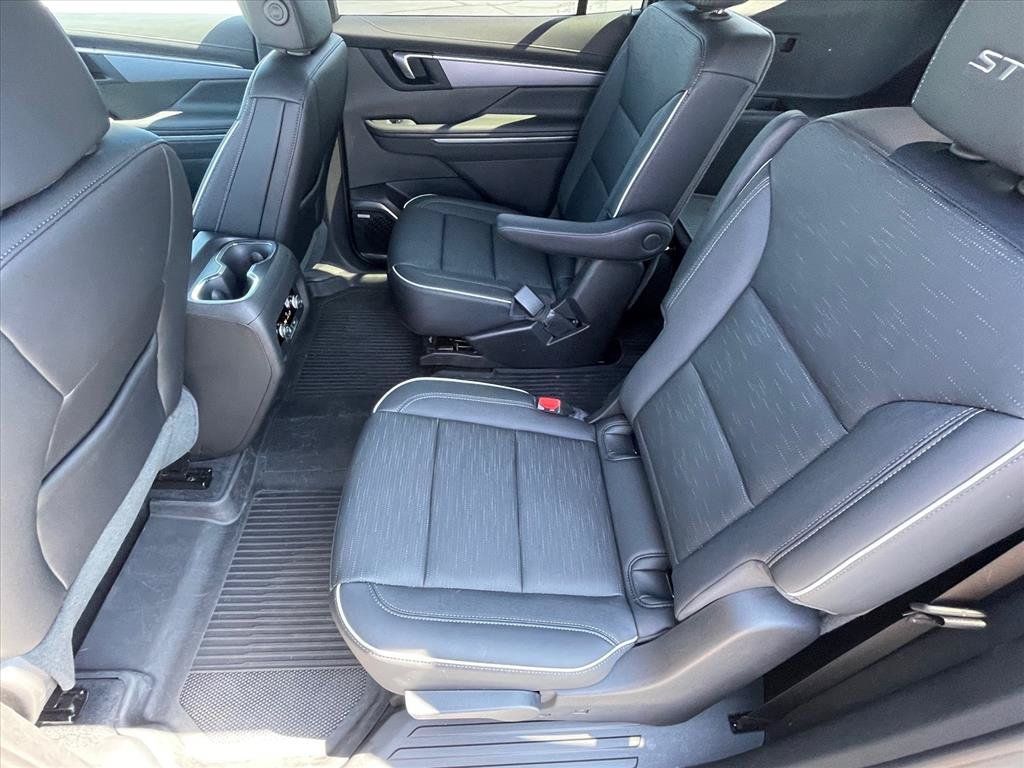 Used 2026 Buick Enclave Sport Touring w/ Power Package FWD image 22