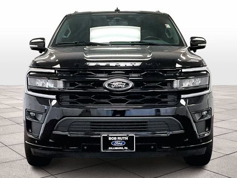 Certified 2022 Ford Expedition Max Limited image 3
